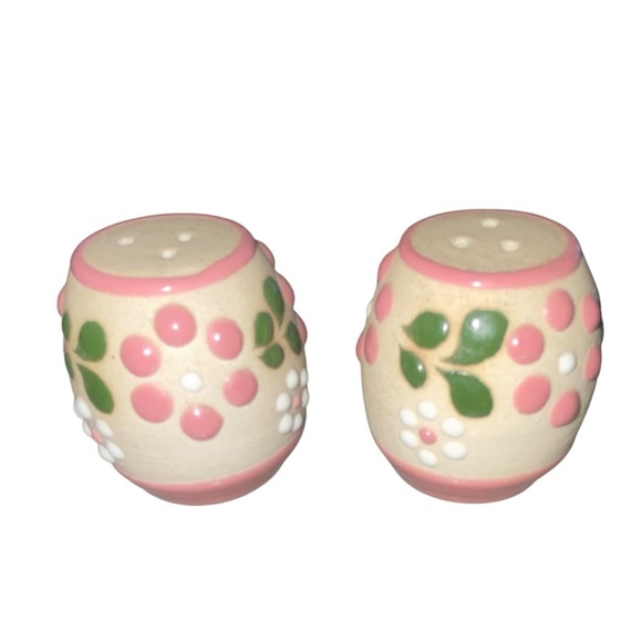 Vintage Hand painted Pink Floral Stoneware cottagecore  Salt and Pepper Shakers - Picture 1 of 7